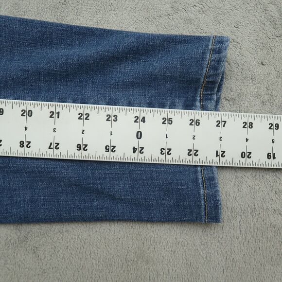 Levi's Jeans Women's Size 31 Blue Mid-Rise Boyfriend Denim 27" Inseam Distressed - Picture 5 of 16